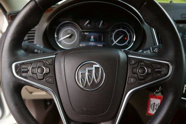 Used 2016 Buick Regal FWD image 17