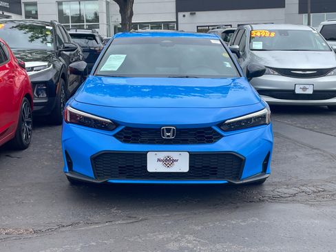 Used 2025 Honda Civic Sport image 2