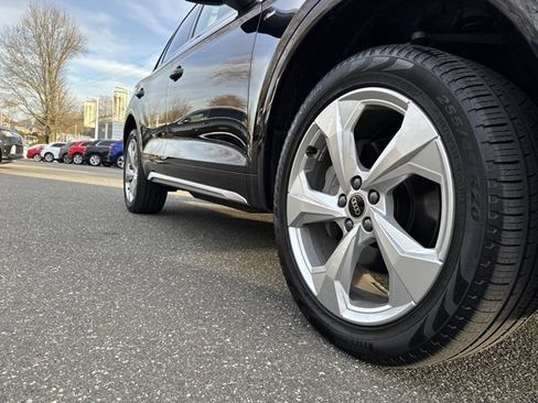 Certified 2025 Audi Q5 2.0T Premium Plus w/ Premium Plus Package image 9
