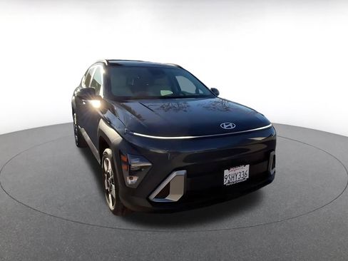 Used 2025 Hyundai Kona SEL image 15