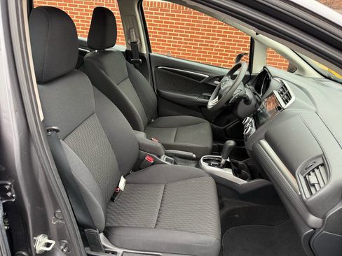 Used 2018 Honda Fit EX image 22