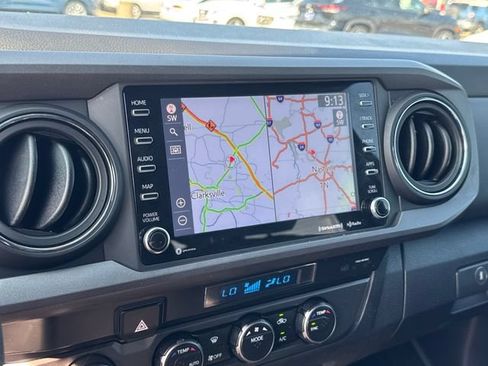 Used 2023 Toyota Tacoma TRD Off-Road w/ Advanced Technology Package AWD/4WD image 23