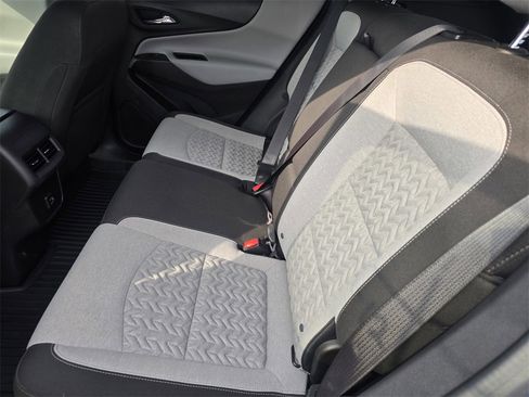 Used 2024 Chevrolet Equinox LS w/ LS Convenience Package image 11