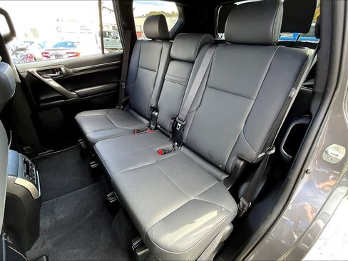 Used 2022 Lexus GX 460 Premium image 19