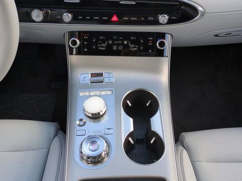 New 2026 Genesis GV70 2.5T Advanced AWD/4WD image 14