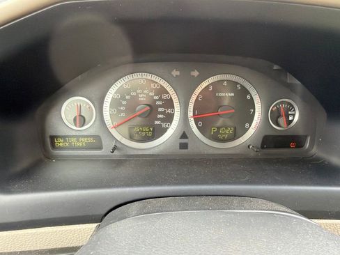Used 2007 Volvo XC70 AWD/4WD image 9