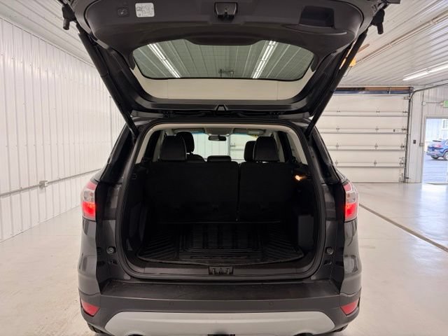 Used 2018 Ford Escape Titanium AWD/4WD image 5