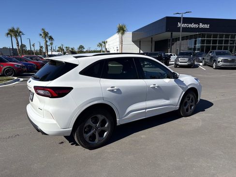 Used 2023 Ford Escape ST-Line Select image 3