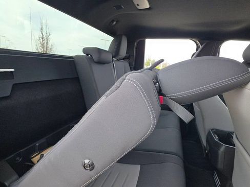 Used 2024 Toyota Tacoma TRD Sport image 16