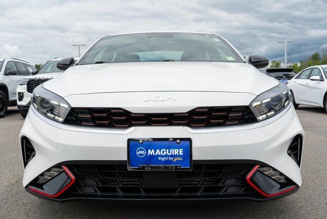 Used 2023 Kia Forte GT-Line w/ GT-Line Premium Package FWD image 3