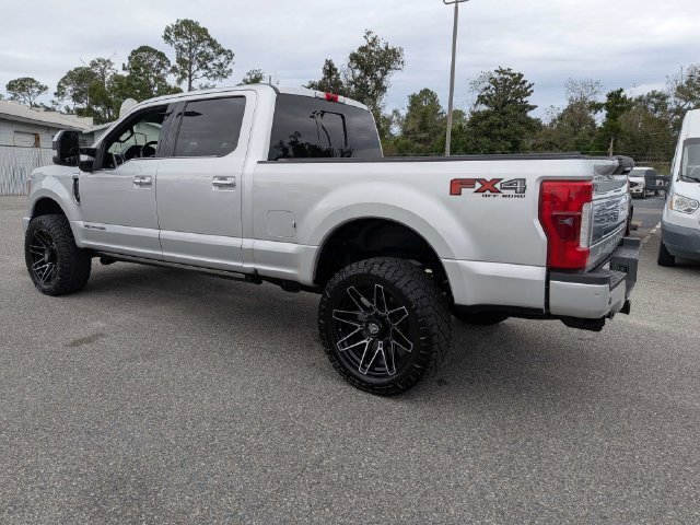 Used 2017 Ford F250 Platinum w/ Platinum Ultimate Package AWD/4WD image 6