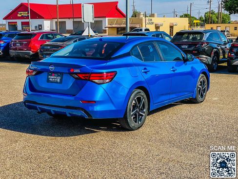 Used 2025 Nissan Sentra SV w/ All-Weather Package FWD image 8