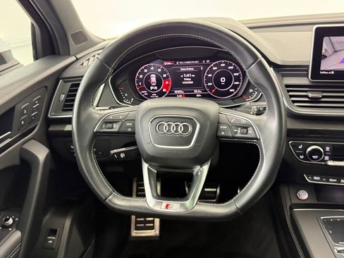 Used 2019 Audi SQ5 Premium Plus w/ Premium Plus Package image 19