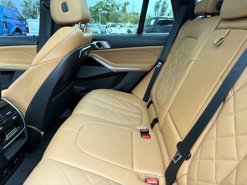 Used 2024 BMW X5 xDrive40i w/ M Sport Package AWD/4WD image 13
