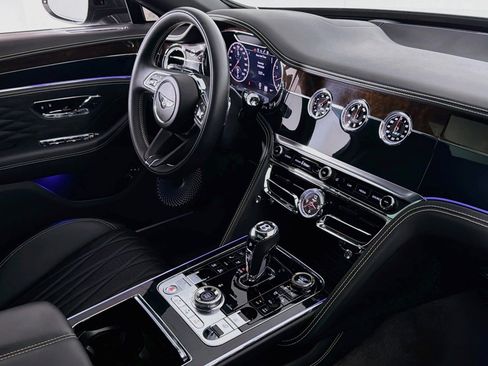 Used 2021 Bentley Flying Spur W12 AWD/4WD image 18