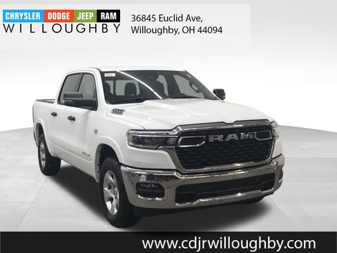 New 2026 RAM 1500 4x4 Crew Cab image 3