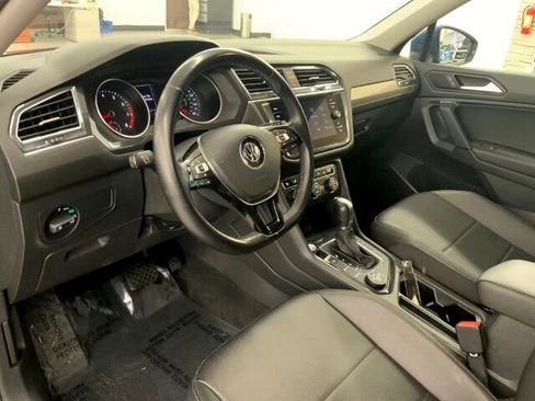 Used 2019 Volkswagen Tiguan SE image 10