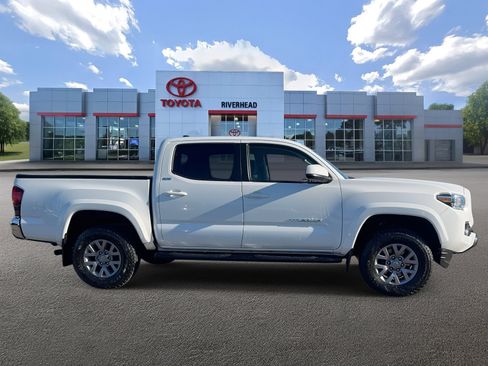 Used 2019 Toyota Tacoma SR5 image 4