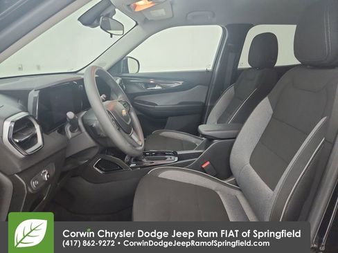 Used 2025 Chevrolet TrailBlazer LT image 19