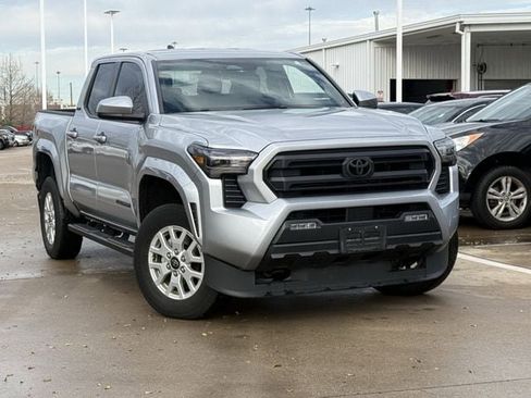 Used 2024 Toyota Tacoma SR5 image 2
