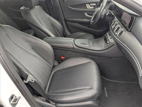 Used 2022 Mercedes-Benz E 450 4MATIC Sedan image 23