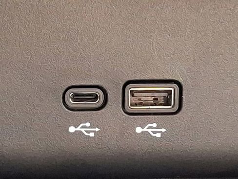 Certified 2024 Buick Encore GX Sport Touring image 25