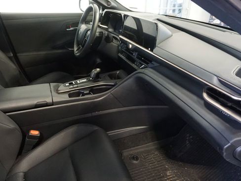 Used 2023 Toyota Crown AWD/4WD image 25