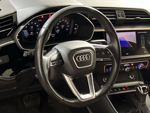 Used 2024 Audi Q3 2.0T Premium image 14