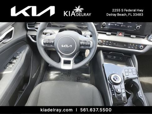 Used 2023 Kia Sportage LX FWD image 12