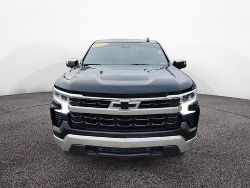 Used 2023 Chevrolet Silverado 1500 LT AWD/4WD image 2