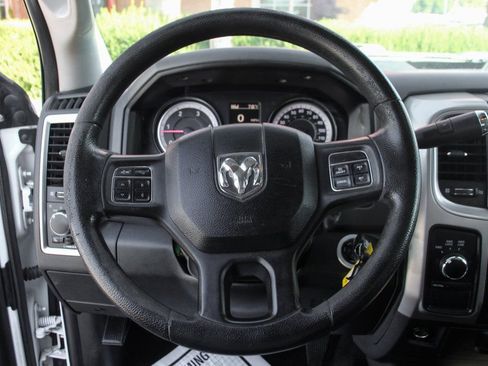 Used 2017 RAM 2500 SLT image 21