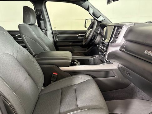 Used 2025 RAM 1500 Big Horn RWD image 14