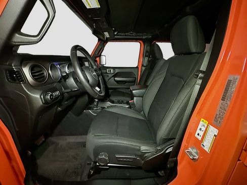 Used 2018 Jeep Wrangler Unlimited Sport S AWD/4WD image 20