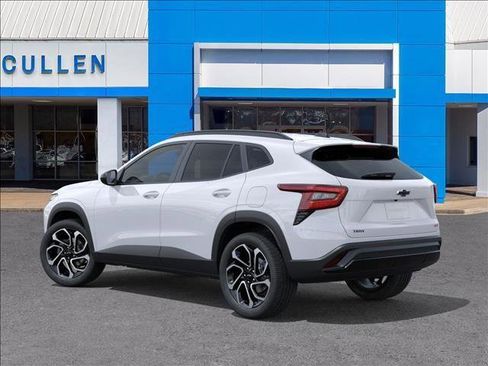 New 2026 Chevrolet Trax RS w/ Driver Confidence Package image 3