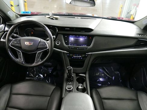 Used 2020 Cadillac XT5 Premium Luxury AWD/4WD image 25