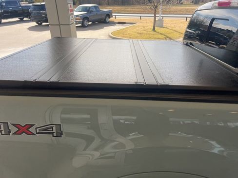 Used 2022 Ford Ranger Lariat w/ Equipment Group 501A High image 8