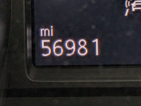 Used 2021 Volkswagen Tiguan SE R-Line image 33