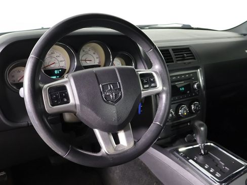 Used 2012 Dodge Challenger SXT RWD image 16