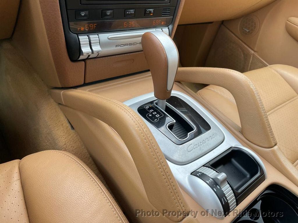 Used 2006 Porsche Cayenne S AWD/4WD image 25