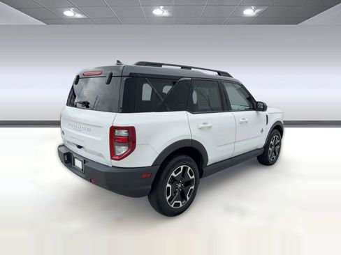 Used 2021 Ford Bronco Sport Outer Banks image 9