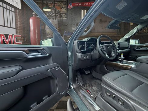 Certified 2026 Chevrolet Silverado 1500 LT Trail Boss w/ Convenience Package II AWD/4WD image 16