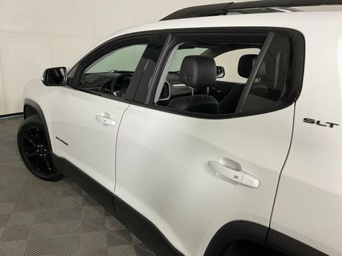 Used 2023 GMC Acadia SLT w/ Elevation Edition AWD/4WD image 42
