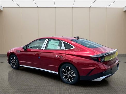 New 2025 Hyundai Sonata SEL image 4