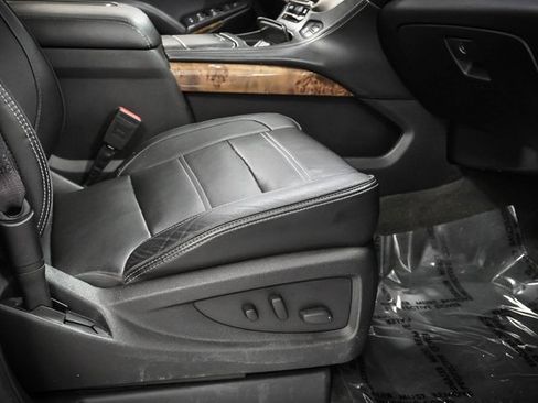 Used 2016 GMC Yukon XL Denali w/ Open Road Package image 24