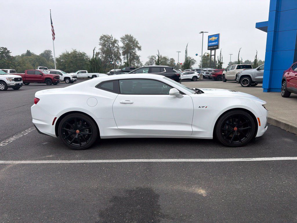 Used 2023 Chevrolet Camaro LT w/ Technology Package RWD image 7