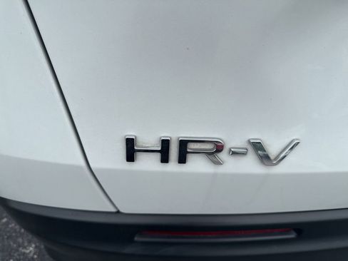 Used 2023 Honda HR-V LX image 18
