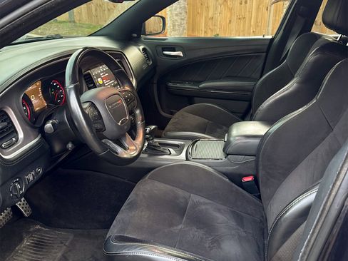 Used 2019 Dodge Charger R/T w/ Plus Group image 23