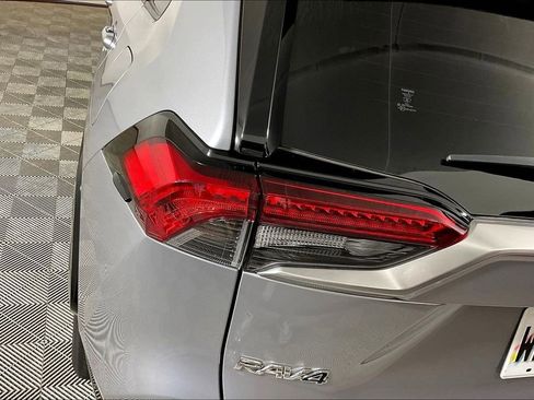Used 2022 Toyota RAV4 XSE image 28