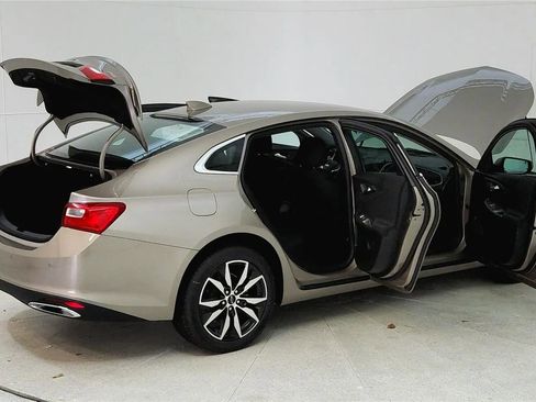 Used 2025 Chevrolet Malibu RS image 12