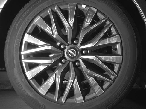 Used 2025 Nissan Altima 2.5 SV FWD image 15